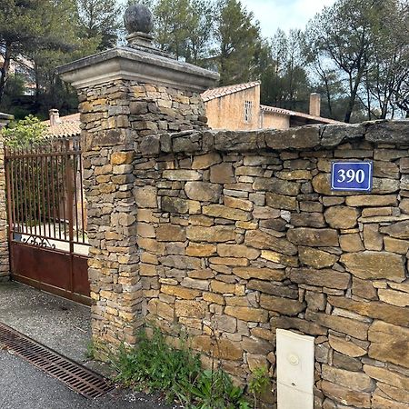 Maison Au Pied De La Sainte Victoire Puyloubier Esterno foto